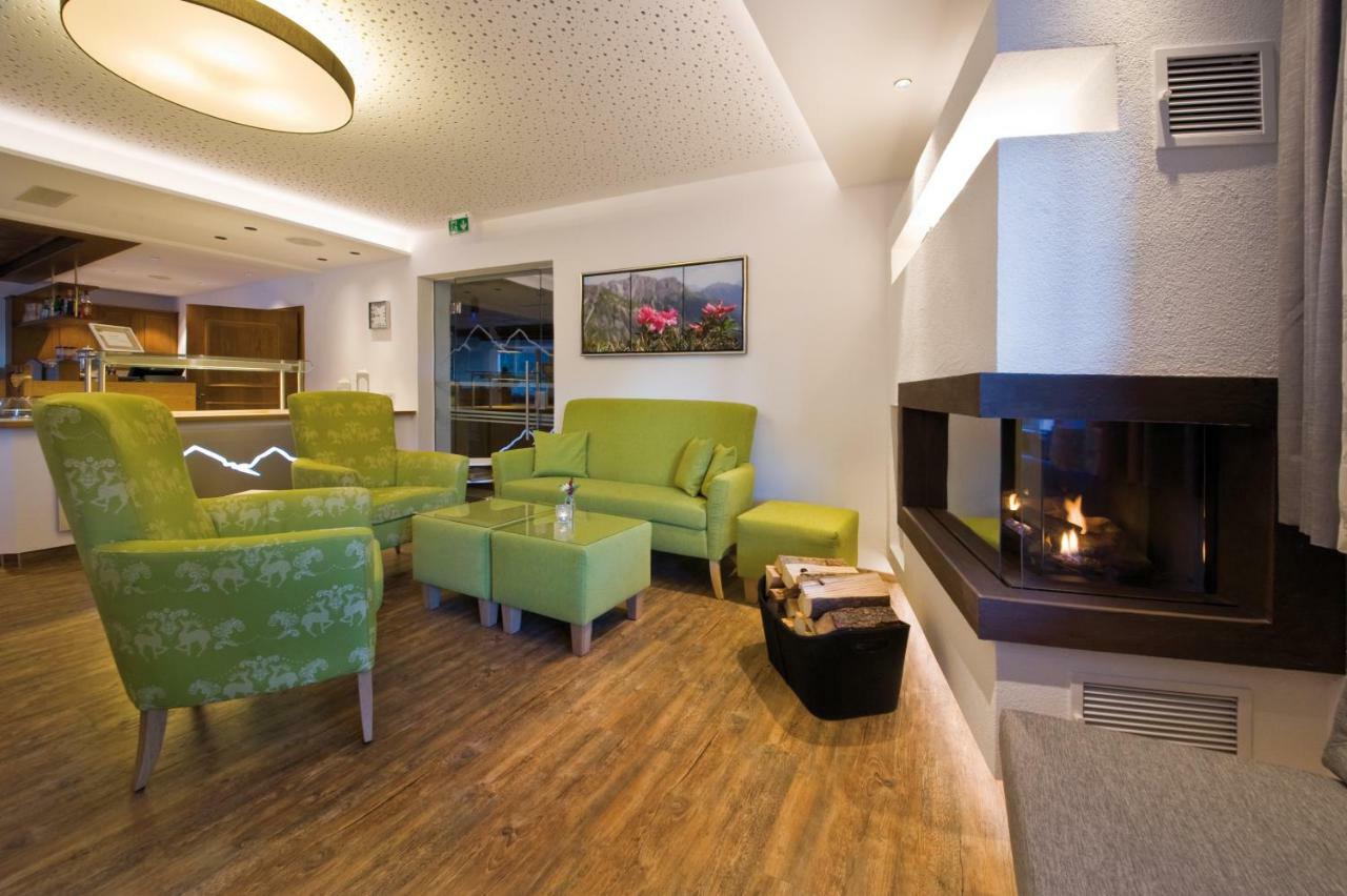 Pension Angelika Петтной-ам-Арльберг Екстер'єр фото